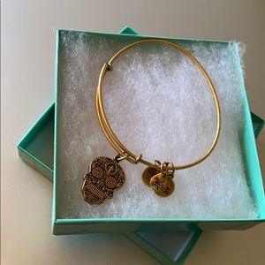 Gold Calavera bracelet